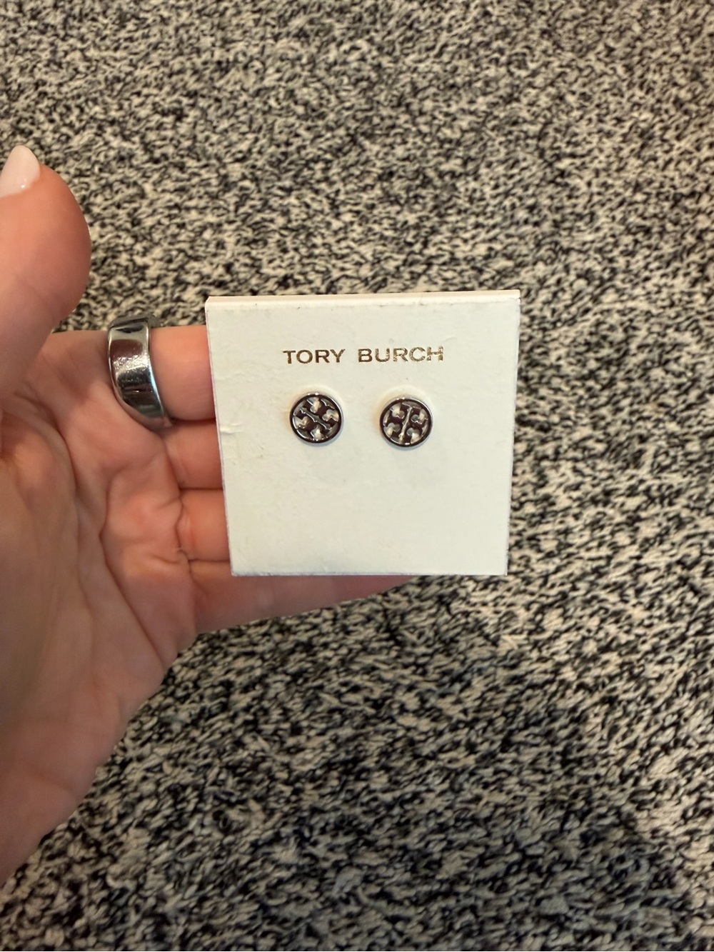 Tory Burch Round Logo Stud Earrings - Silver